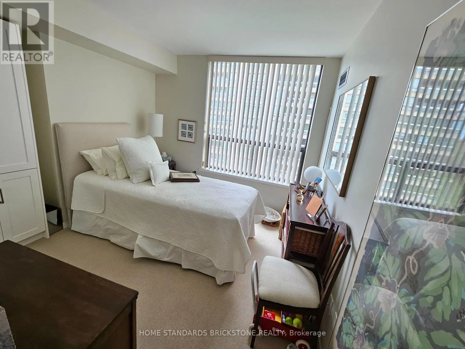 803 - 47 ST CLAIR AVENUE W
