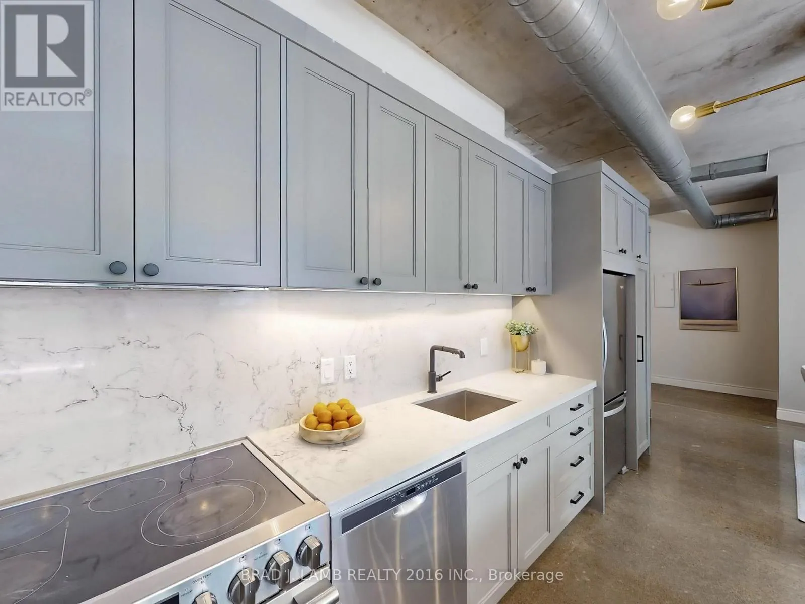 305 - 29 CAMDEN STREET