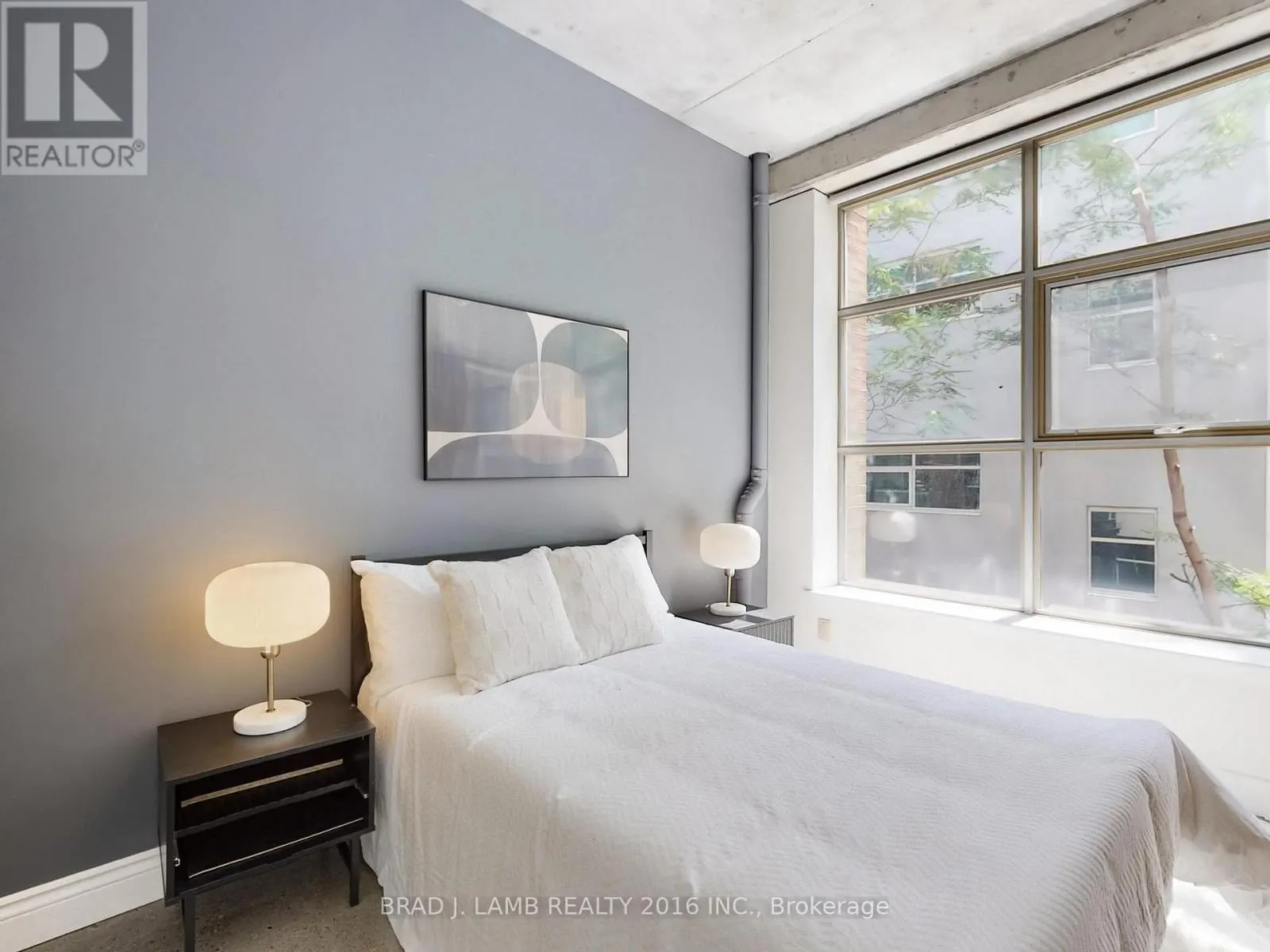 305 - 29 CAMDEN STREET