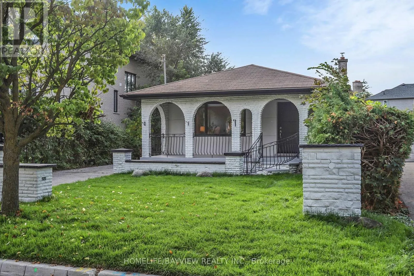 313 CHURCHILL AVENUE
