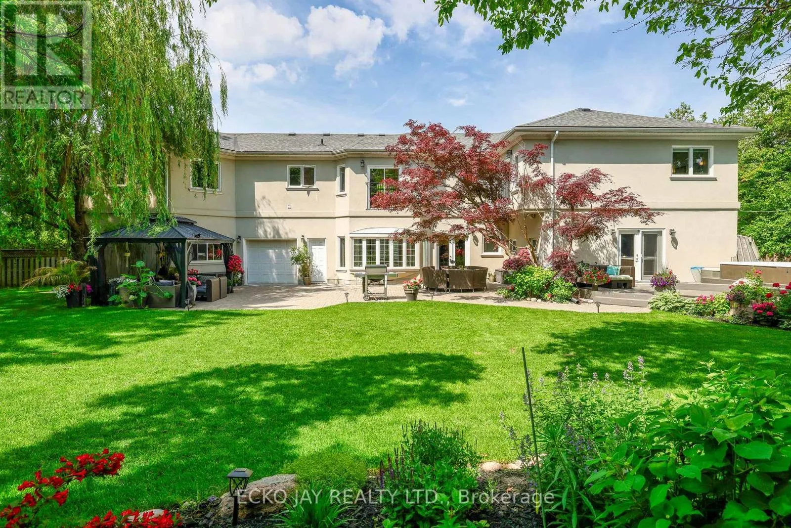 24 HIRONDELLE PLACE