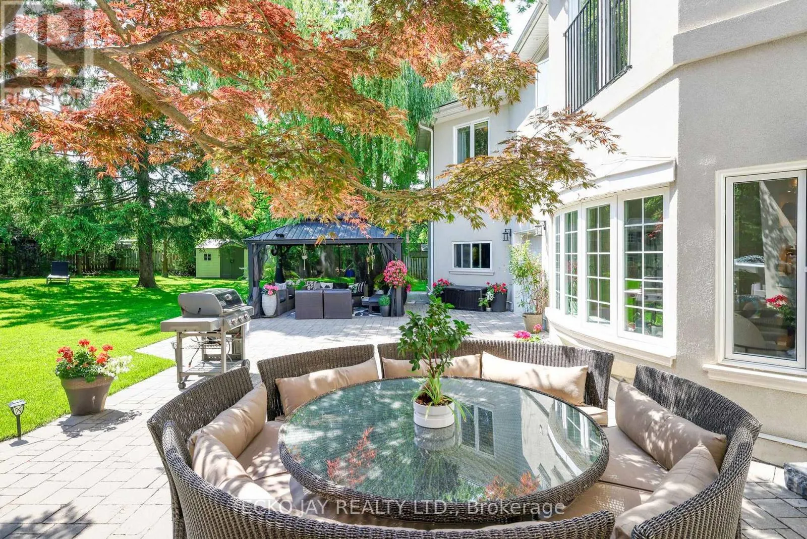 24 HIRONDELLE PLACE