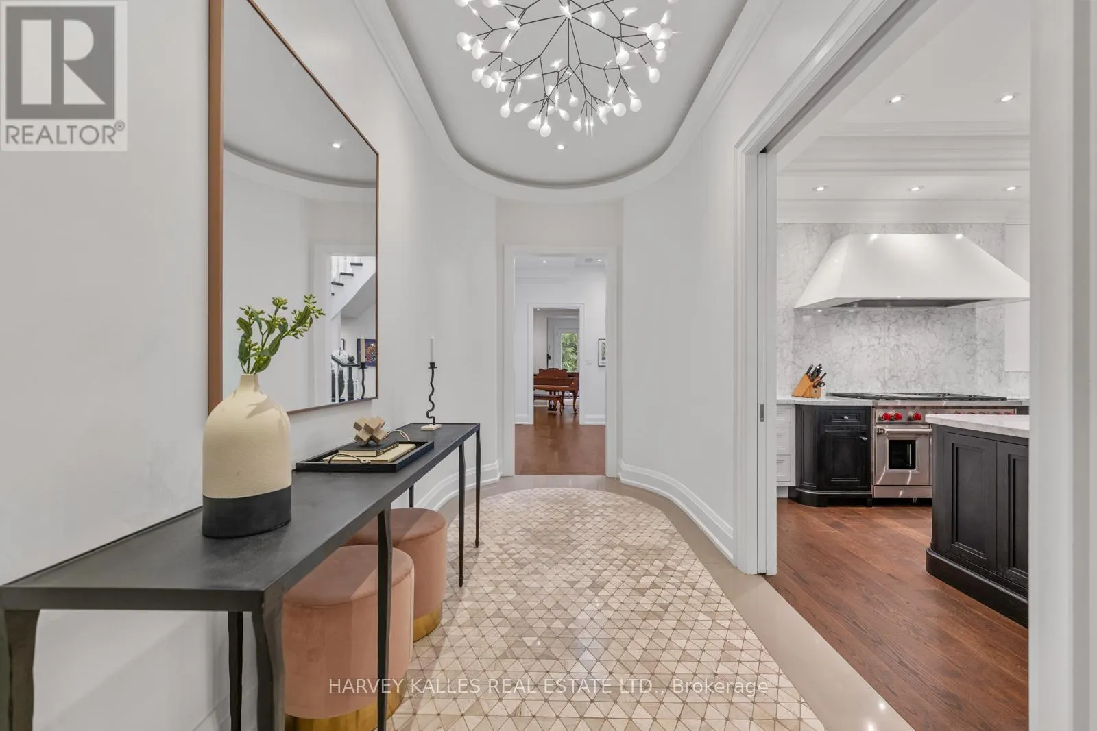 1717B BATHURST STREET