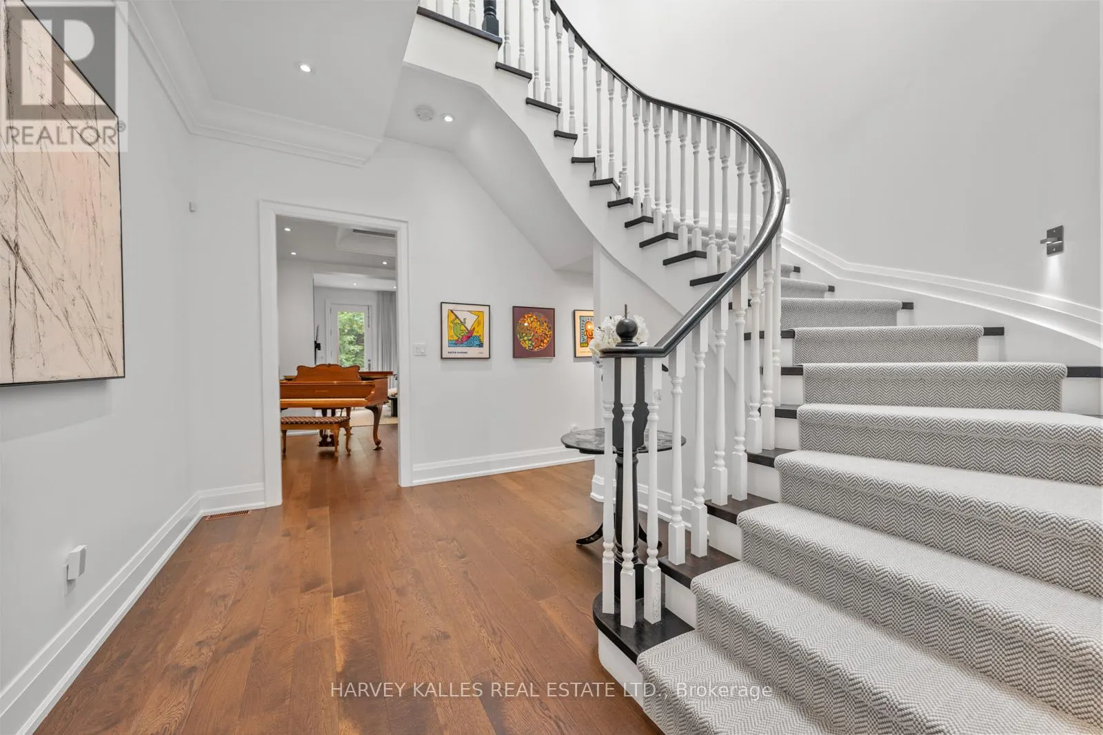 1717B BATHURST STREET