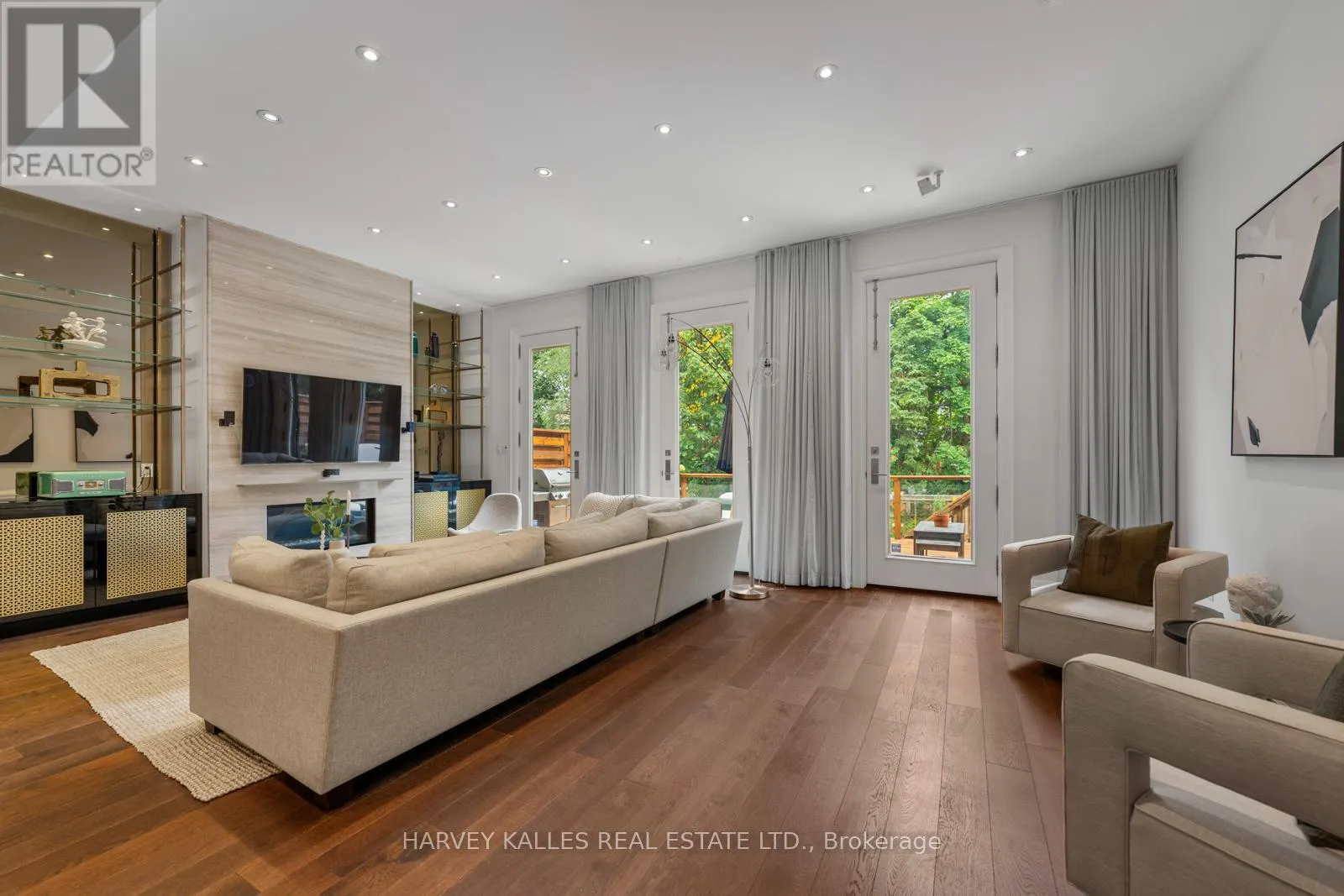 1717B BATHURST STREET