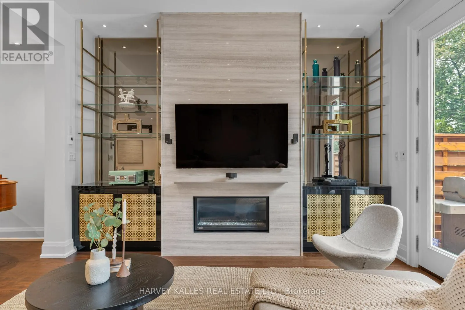 1717B BATHURST STREET