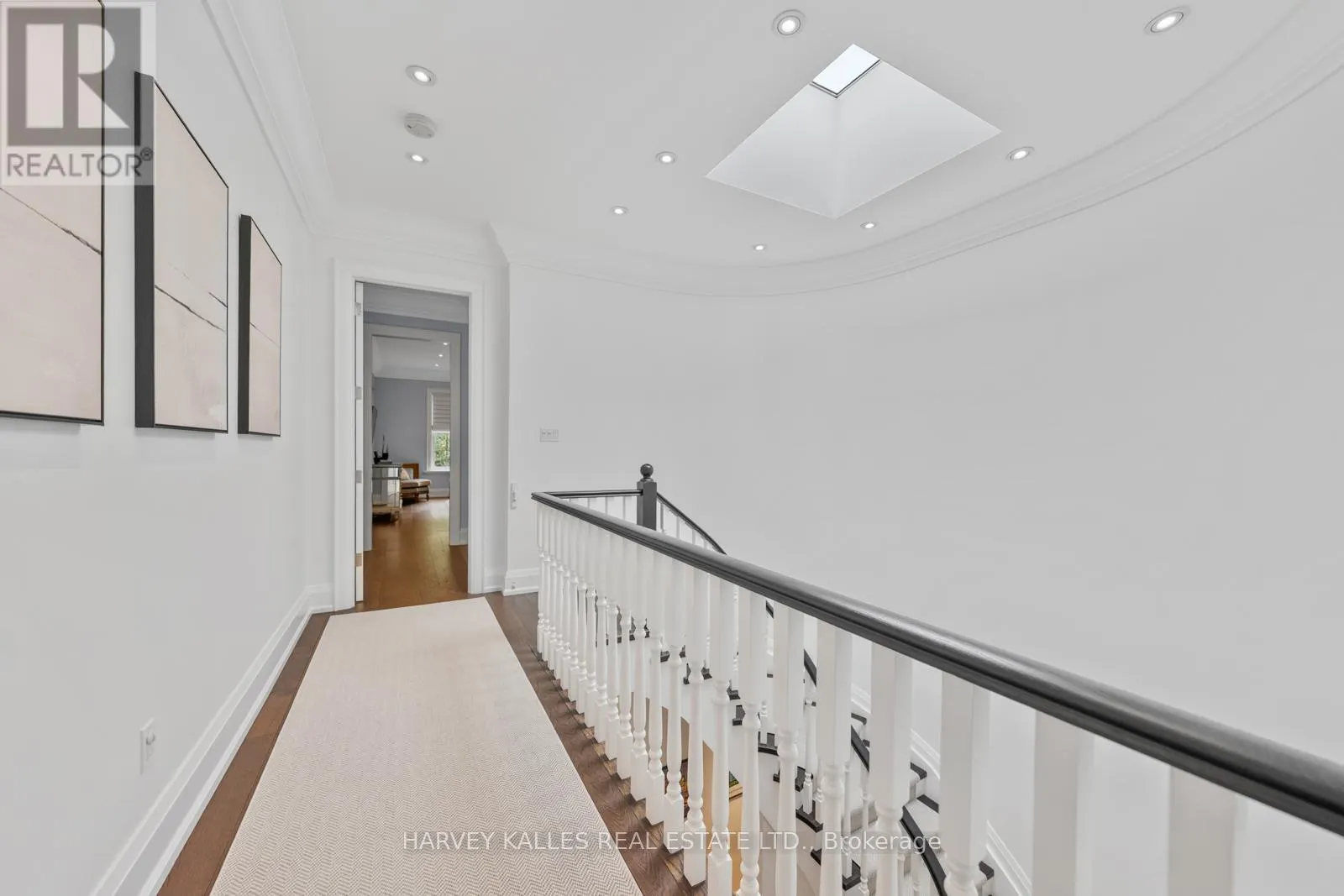 1717B BATHURST STREET
