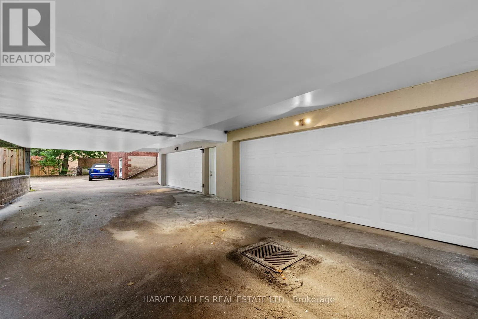1717B BATHURST STREET