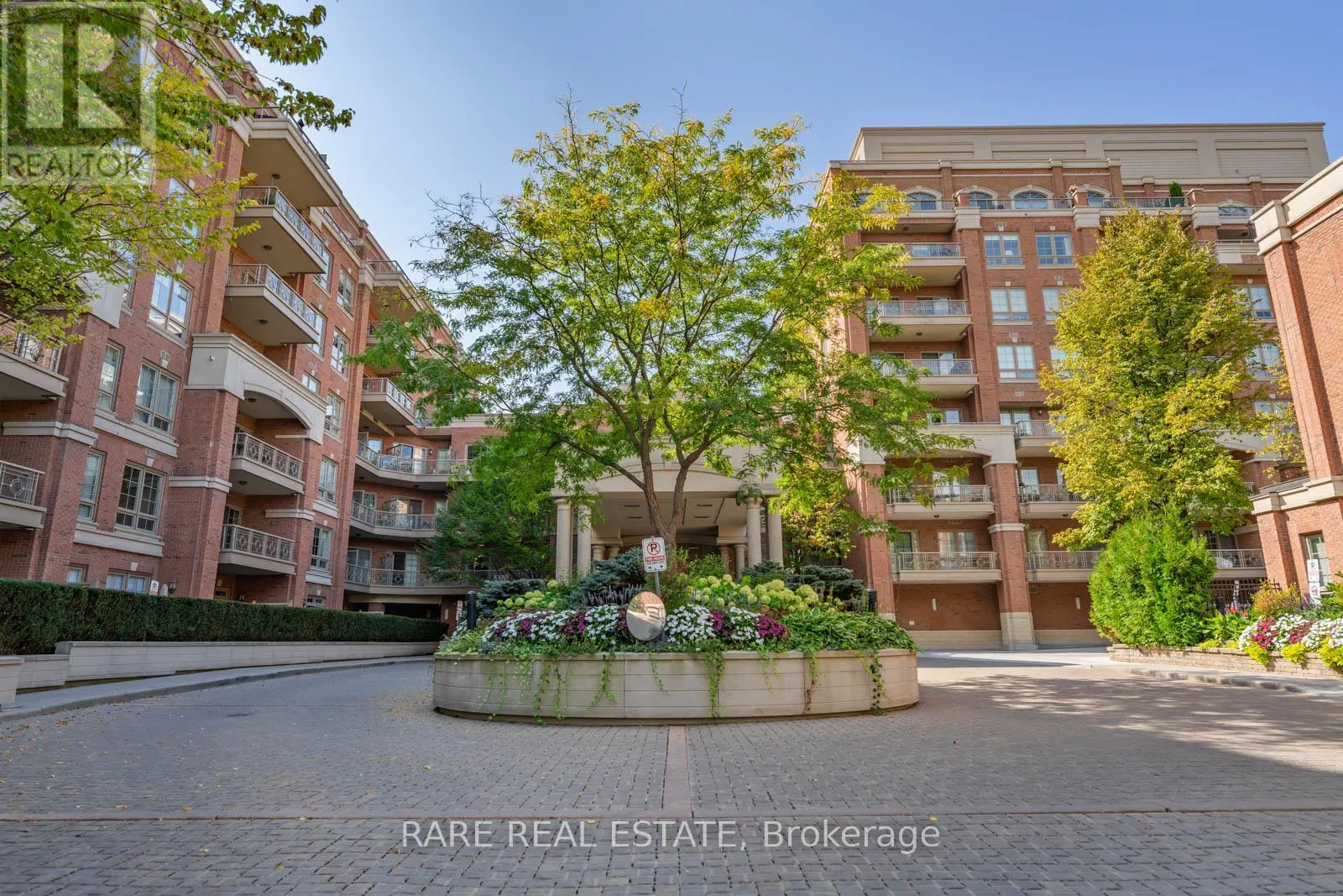 611 - 20 BURKEBROOK PLACE