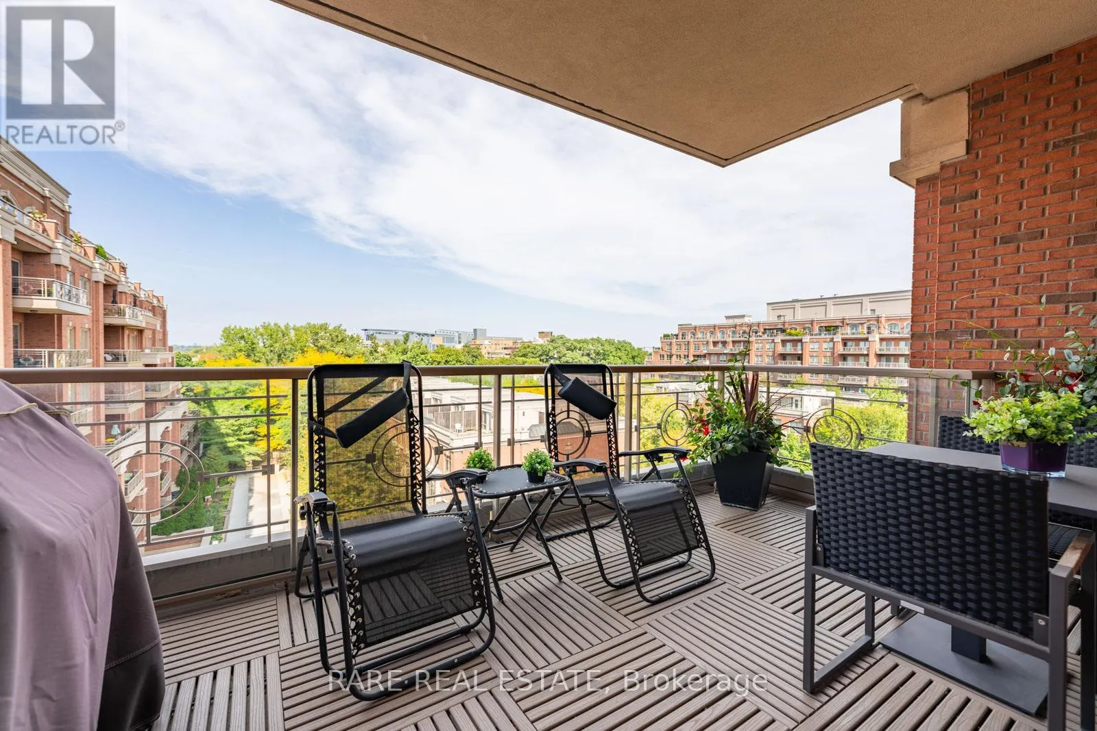 611 - 20 BURKEBROOK PLACE