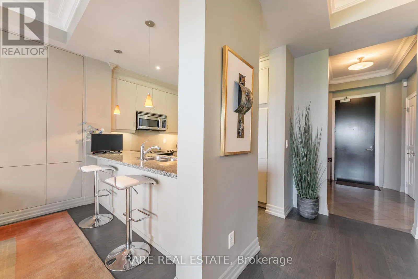 611 - 20 BURKEBROOK PLACE