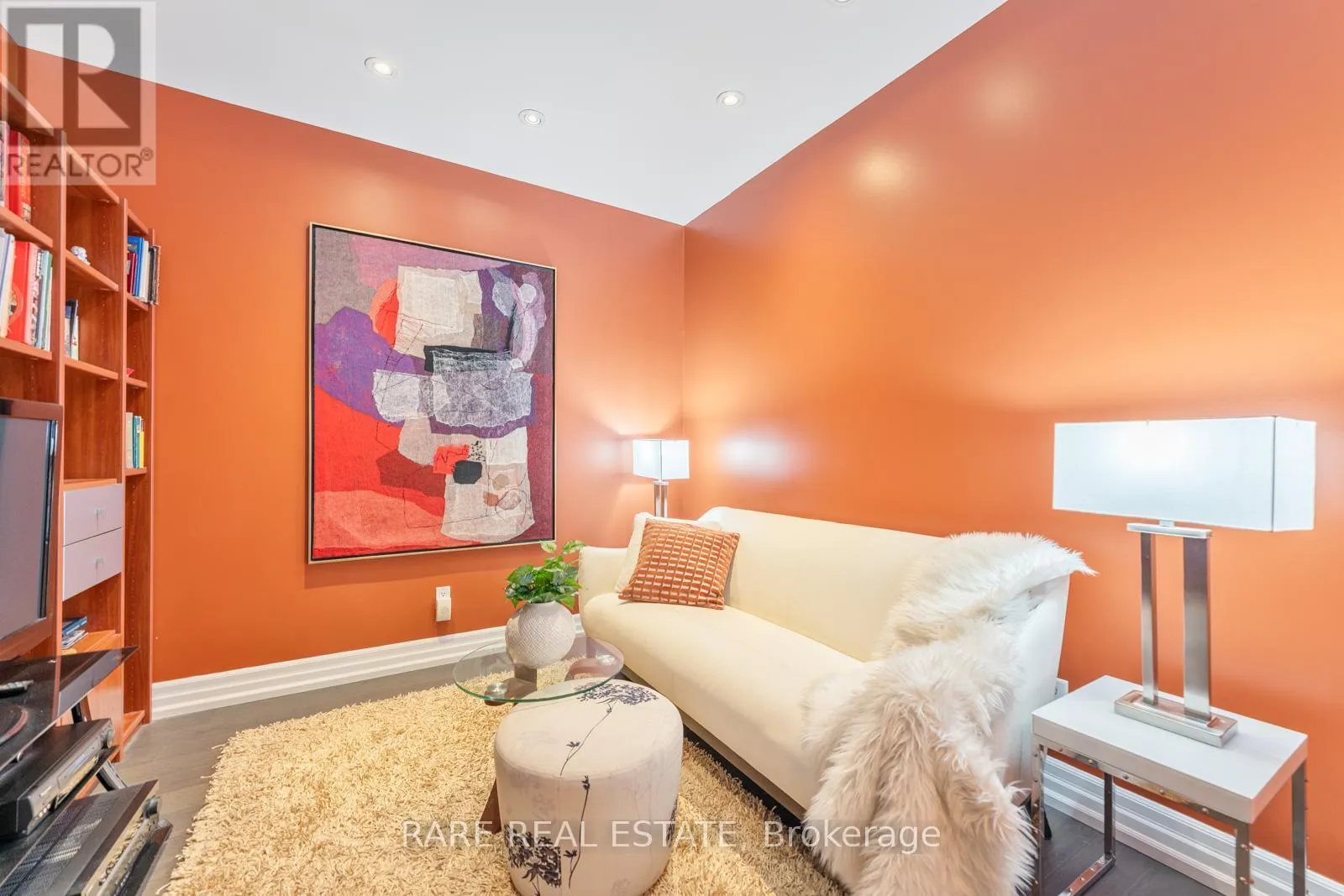 611 - 20 BURKEBROOK PLACE