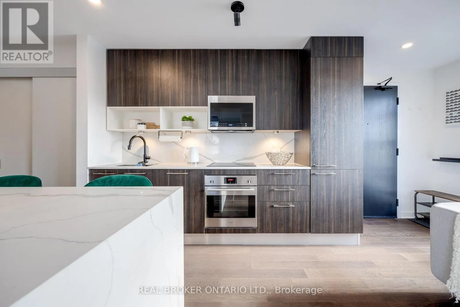 1308 - 501 ADELAIDE STREET W