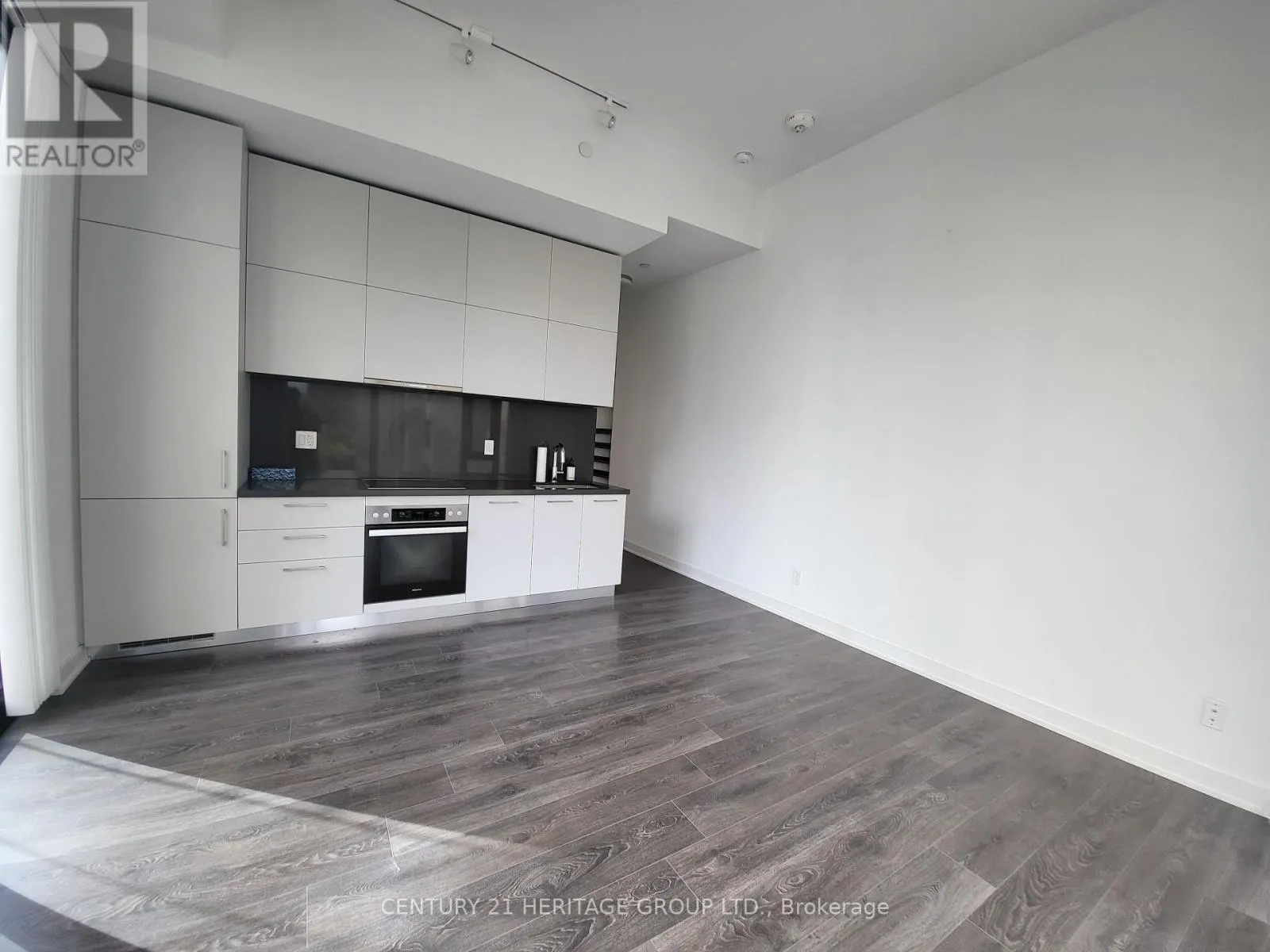 412 - 188 CUMBERLAND STREET