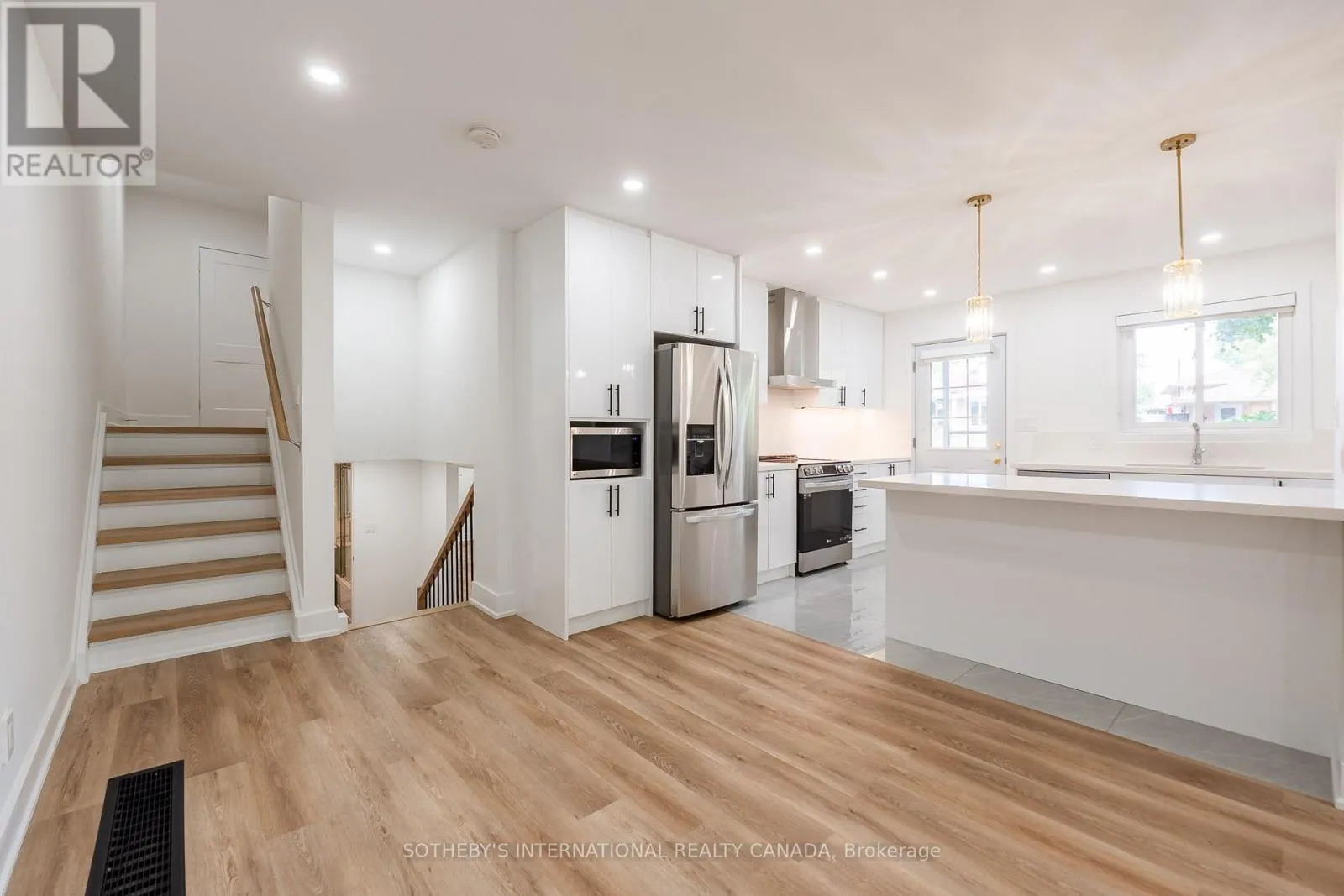105 BALTRAY CRESCENT
