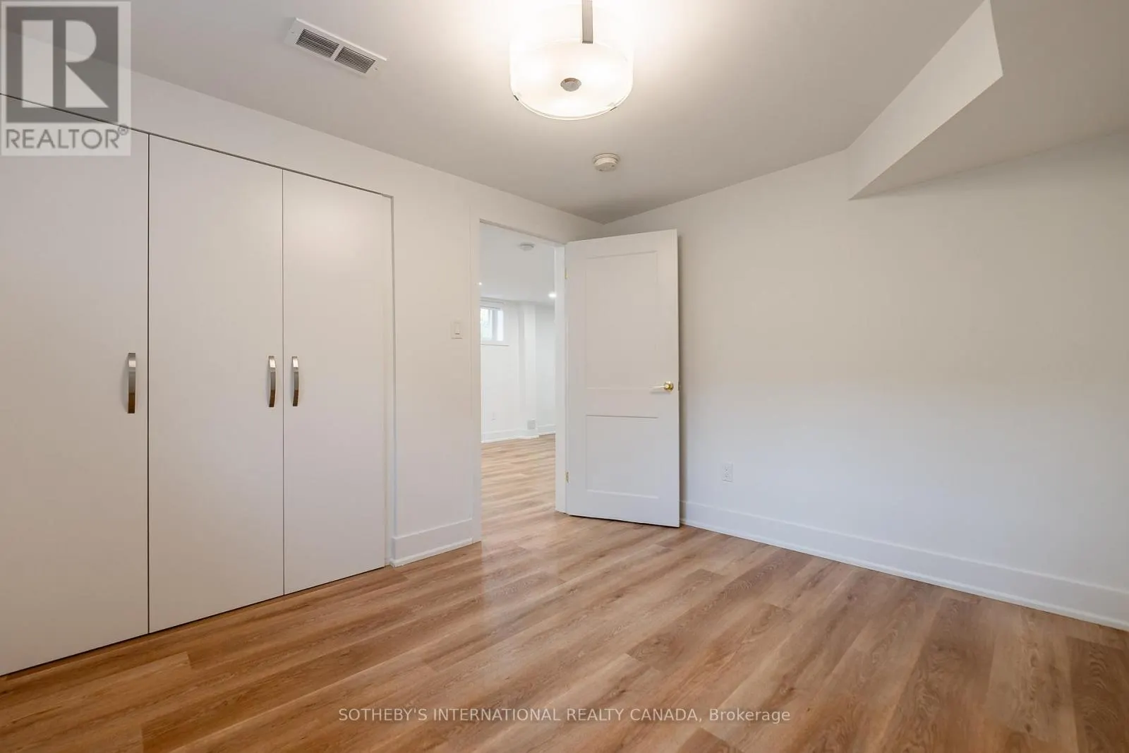 105 BALTRAY CRESCENT