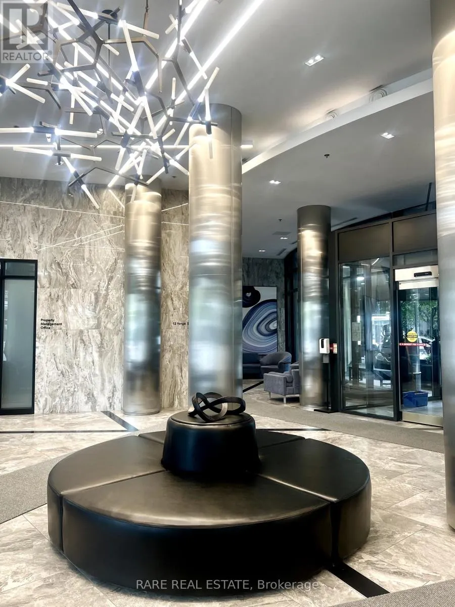 501 - 12 YONGE STREET N