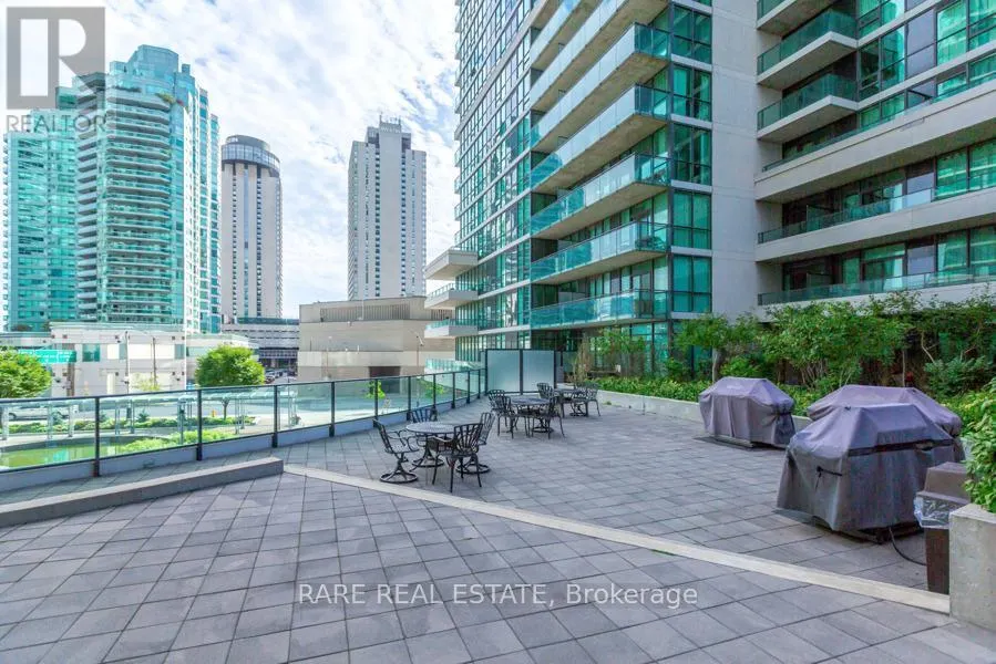501 - 12 YONGE STREET N
