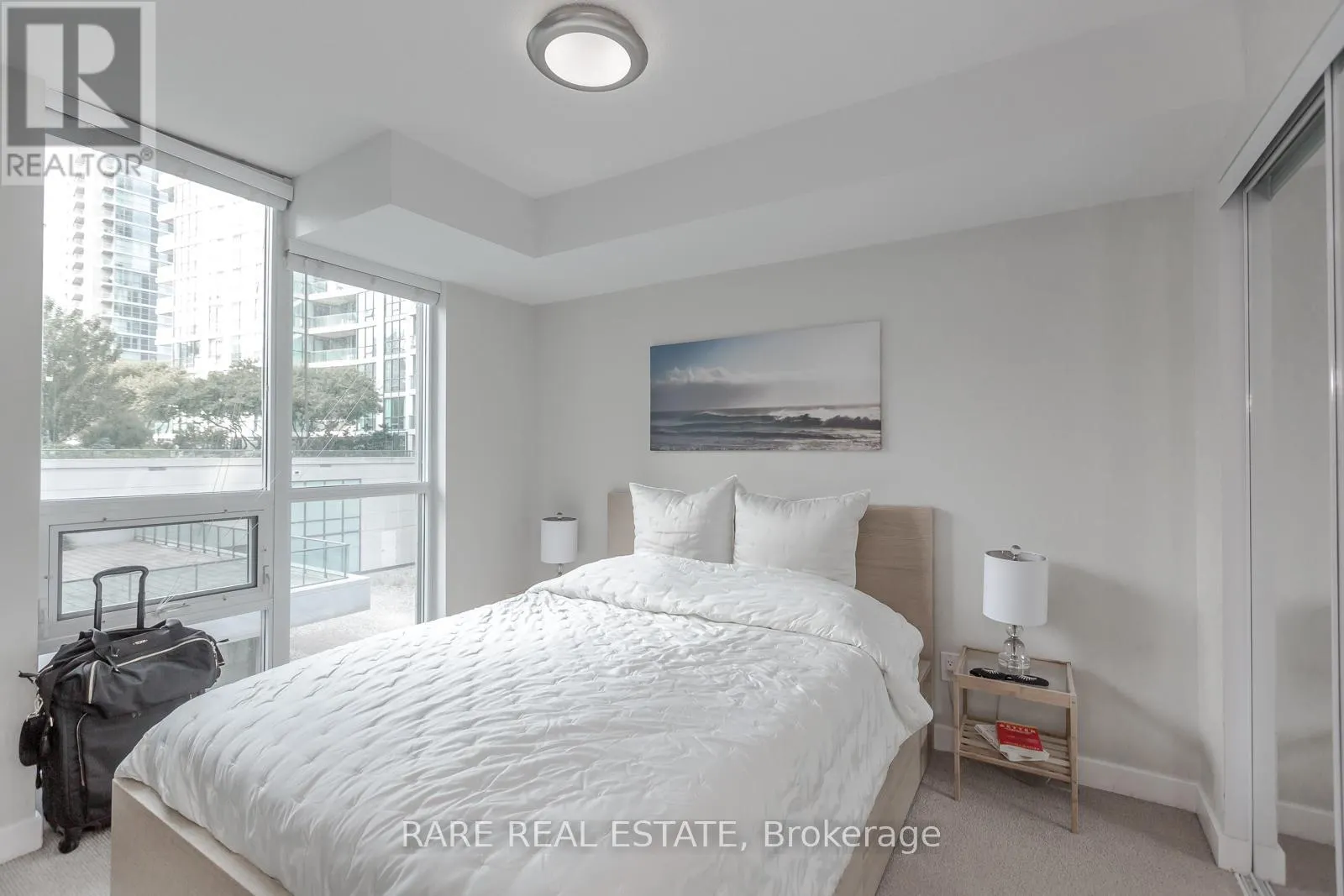 501 - 12 YONGE STREET N