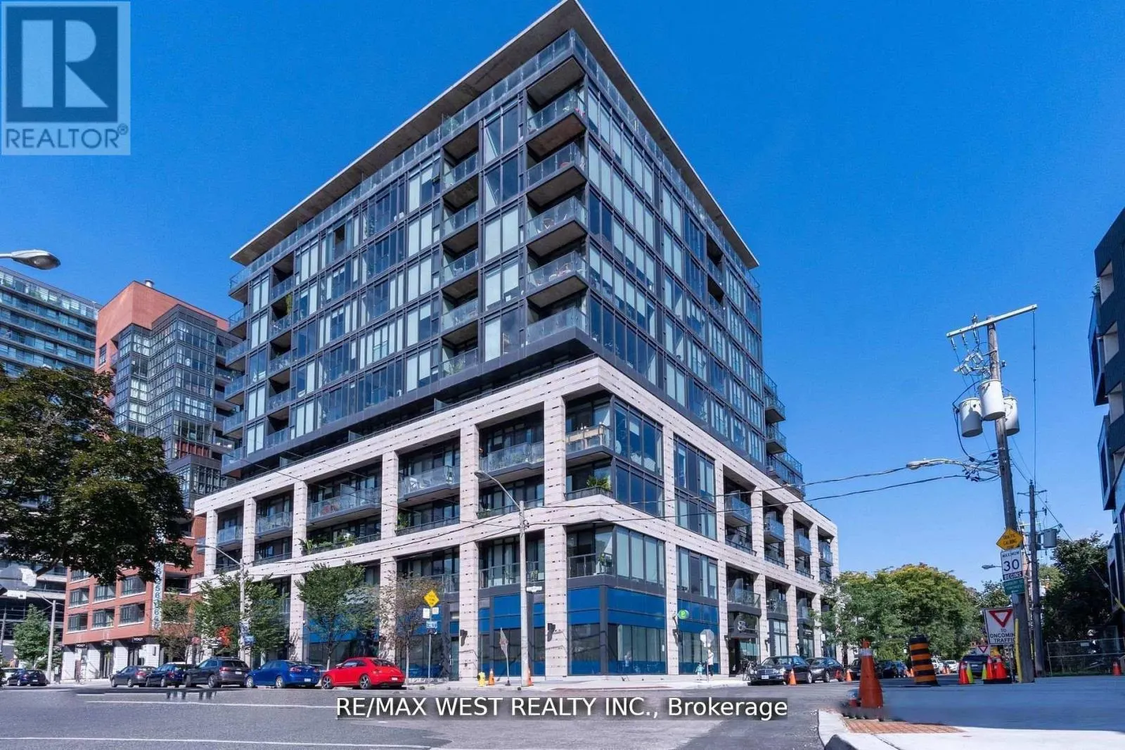 209 - 8 DOVERCOURT ROAD