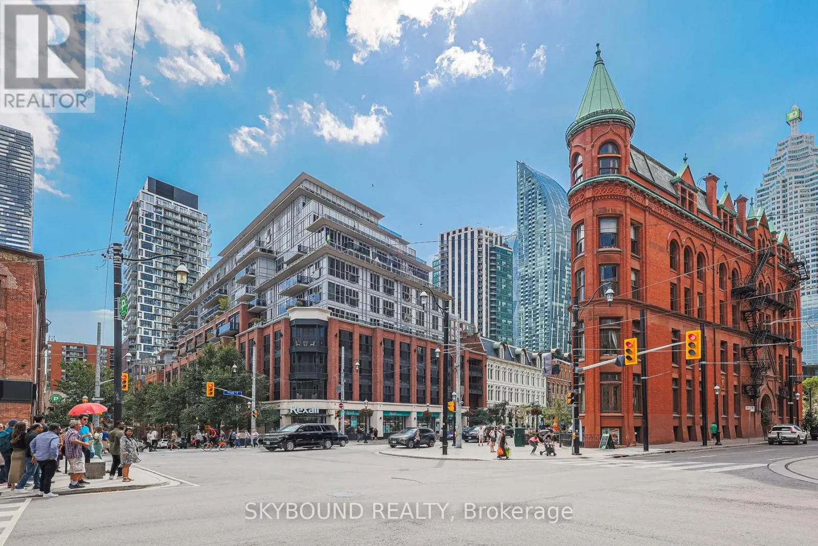 323 - 55 FRONT STREET E