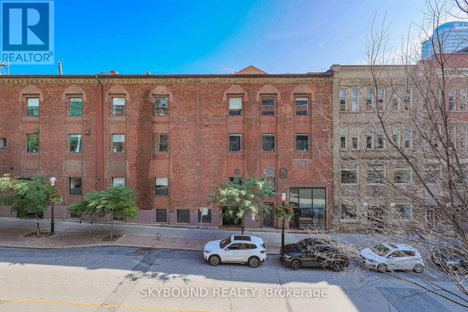 323 - 55 FRONT STREET E