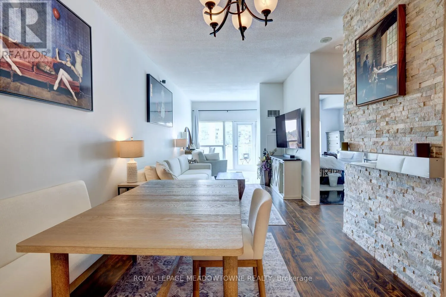 633 - 600 QUEENS QUAY