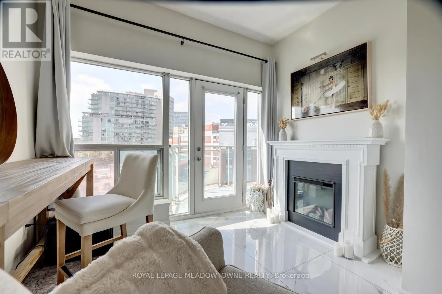 633 - 600 QUEENS QUAY