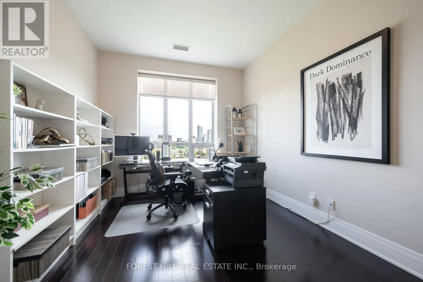PH1900 - 20 BLOORVIEW PLACE