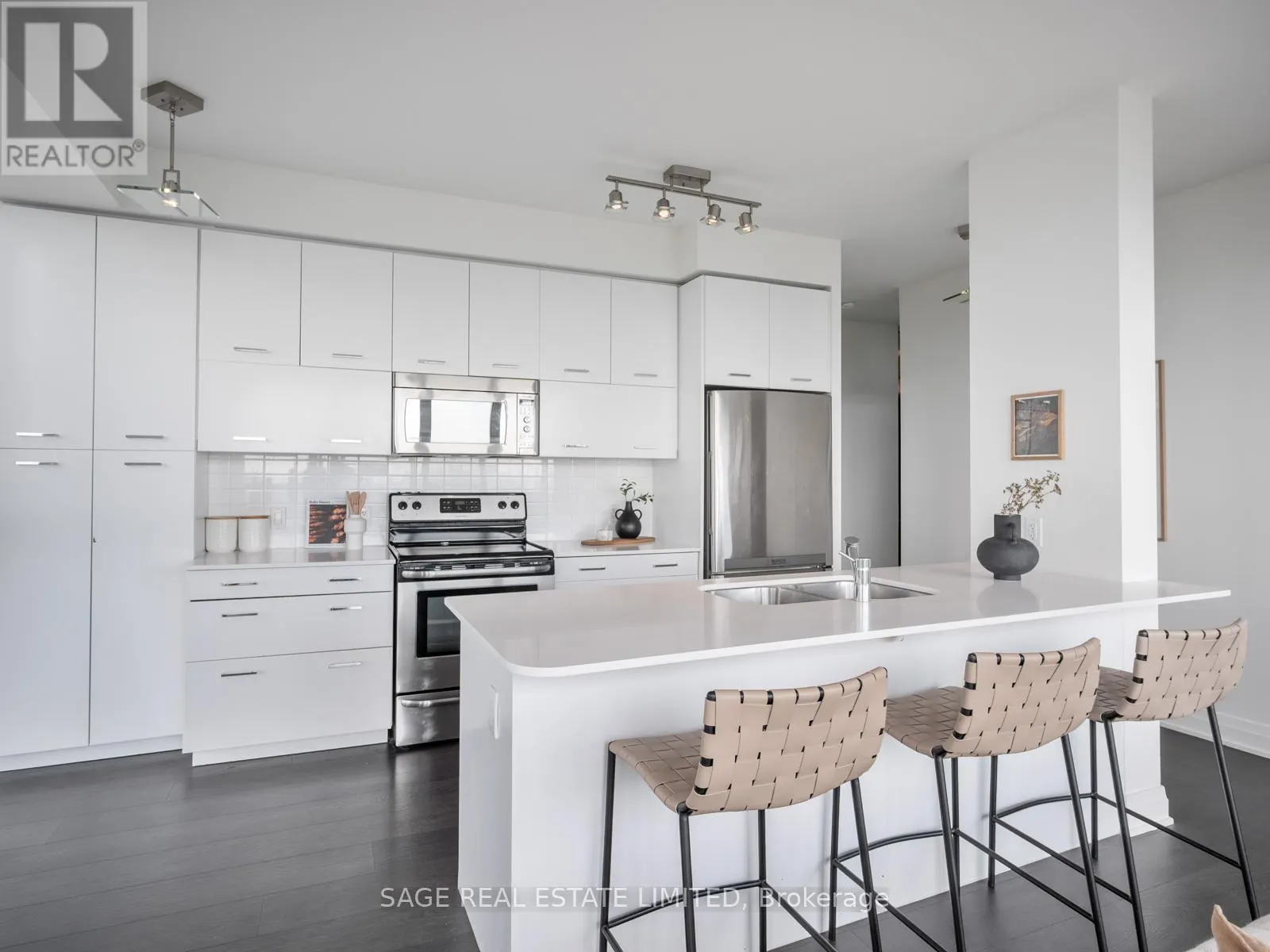 1708 - 530 ST CLAIR AVENUE W
