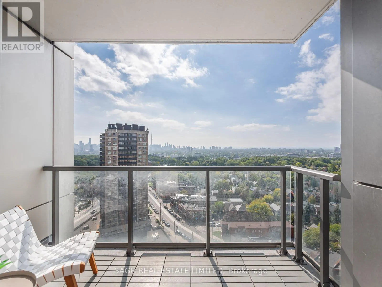 1708 - 530 ST CLAIR AVENUE W