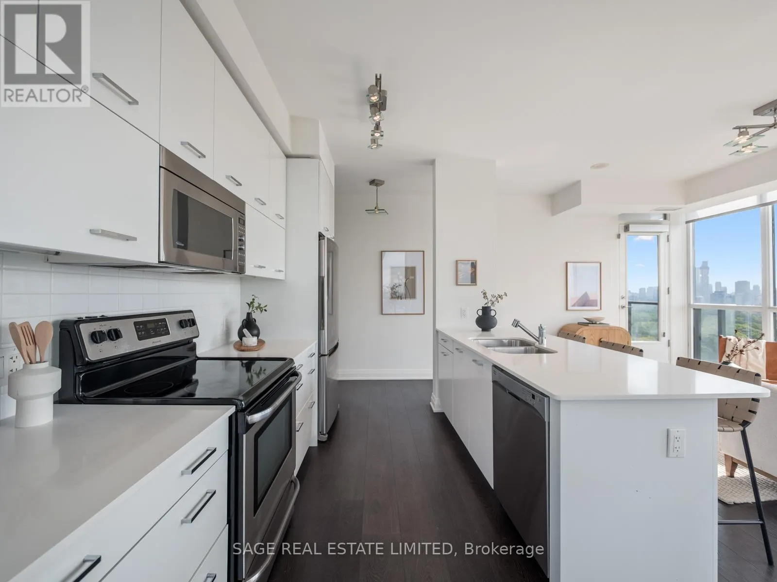 1708 - 530 ST CLAIR AVENUE W