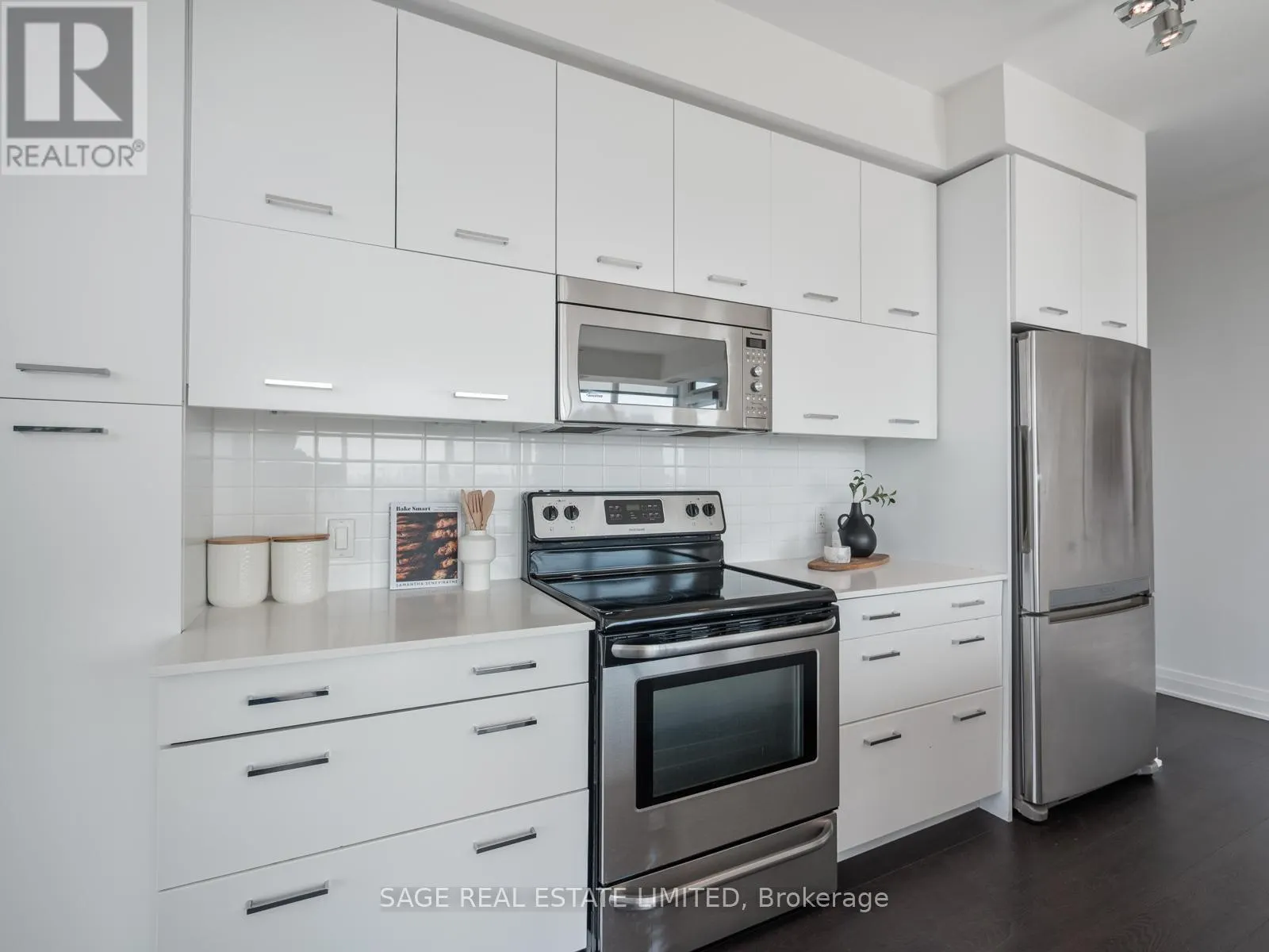 1708 - 530 ST CLAIR AVENUE W