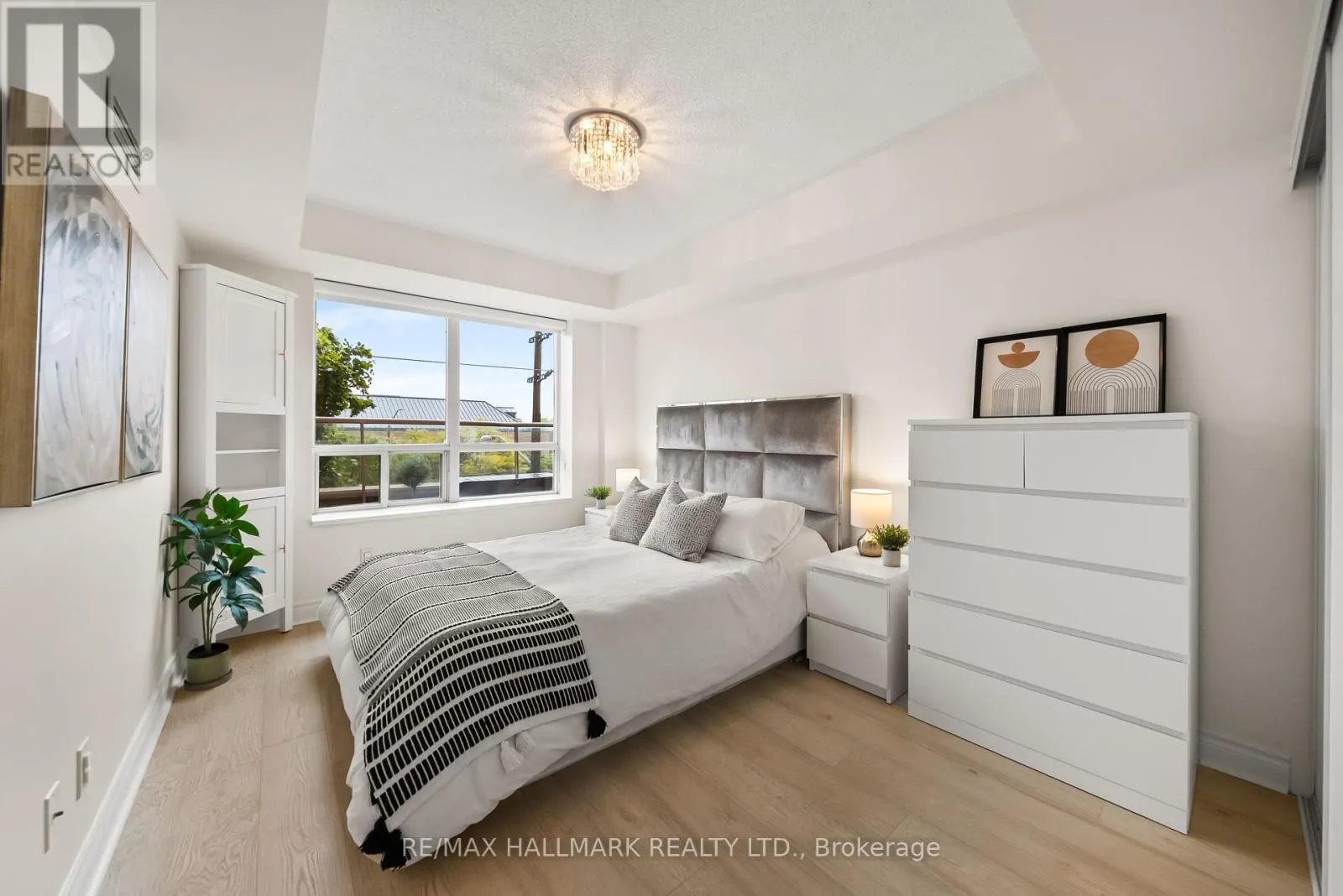 309 - 2 CLAIRTRELL ROAD