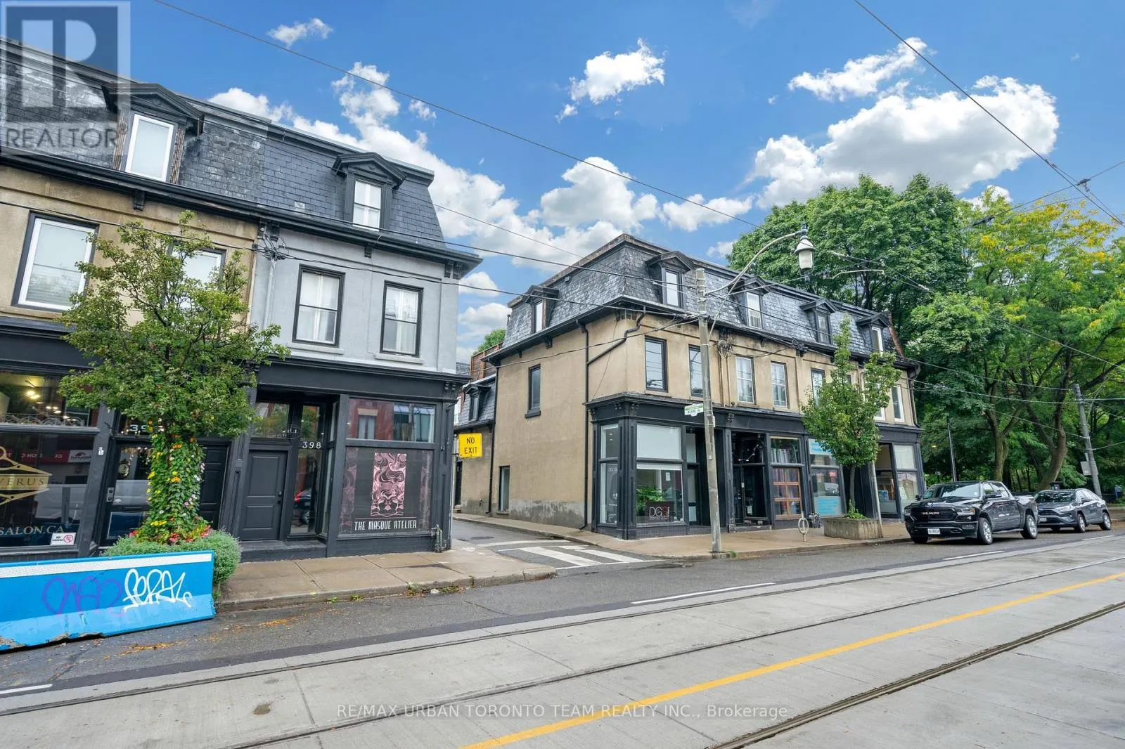 398 KING STREET E