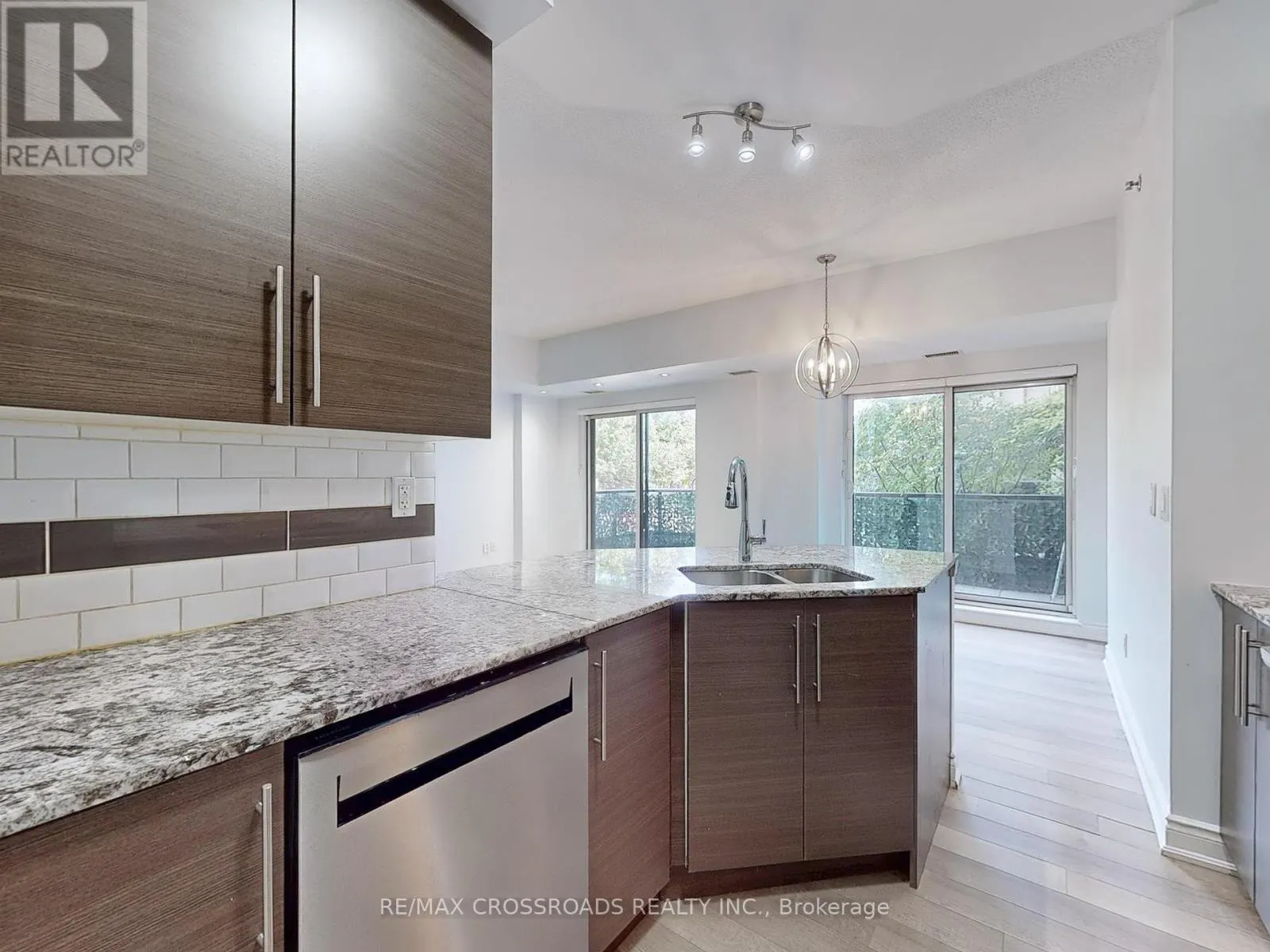 103 - 760 SHEPPARD AVENUE W