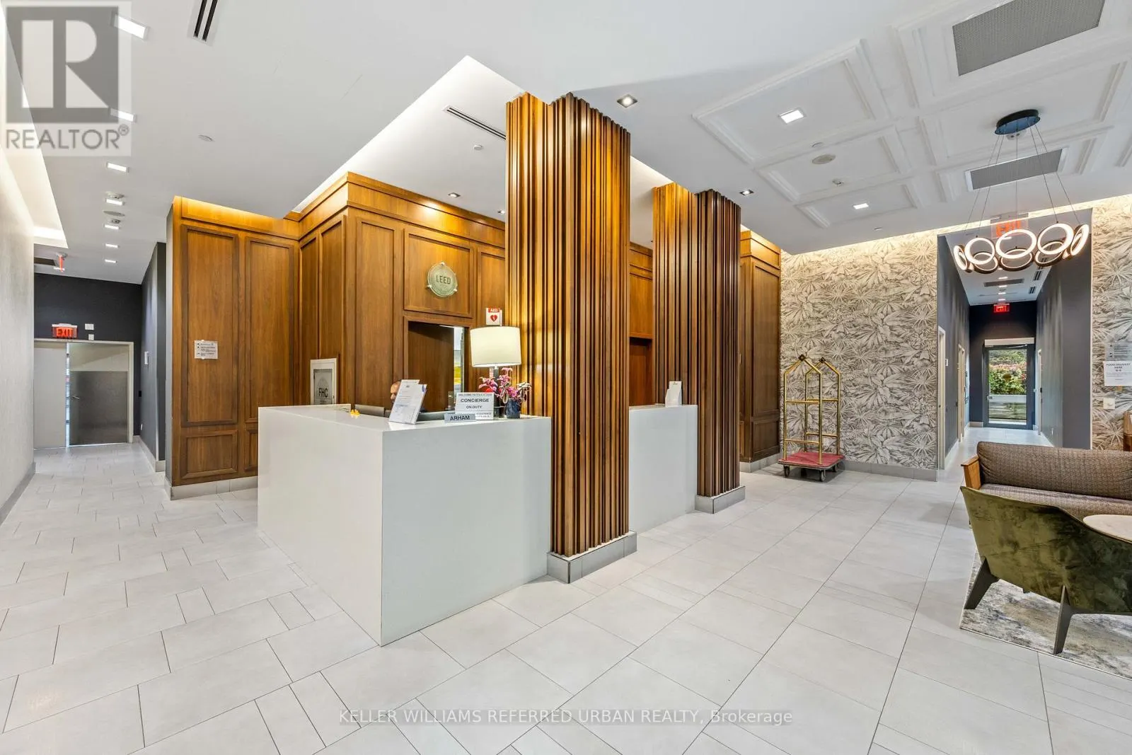 811 - 775 KING STREET W