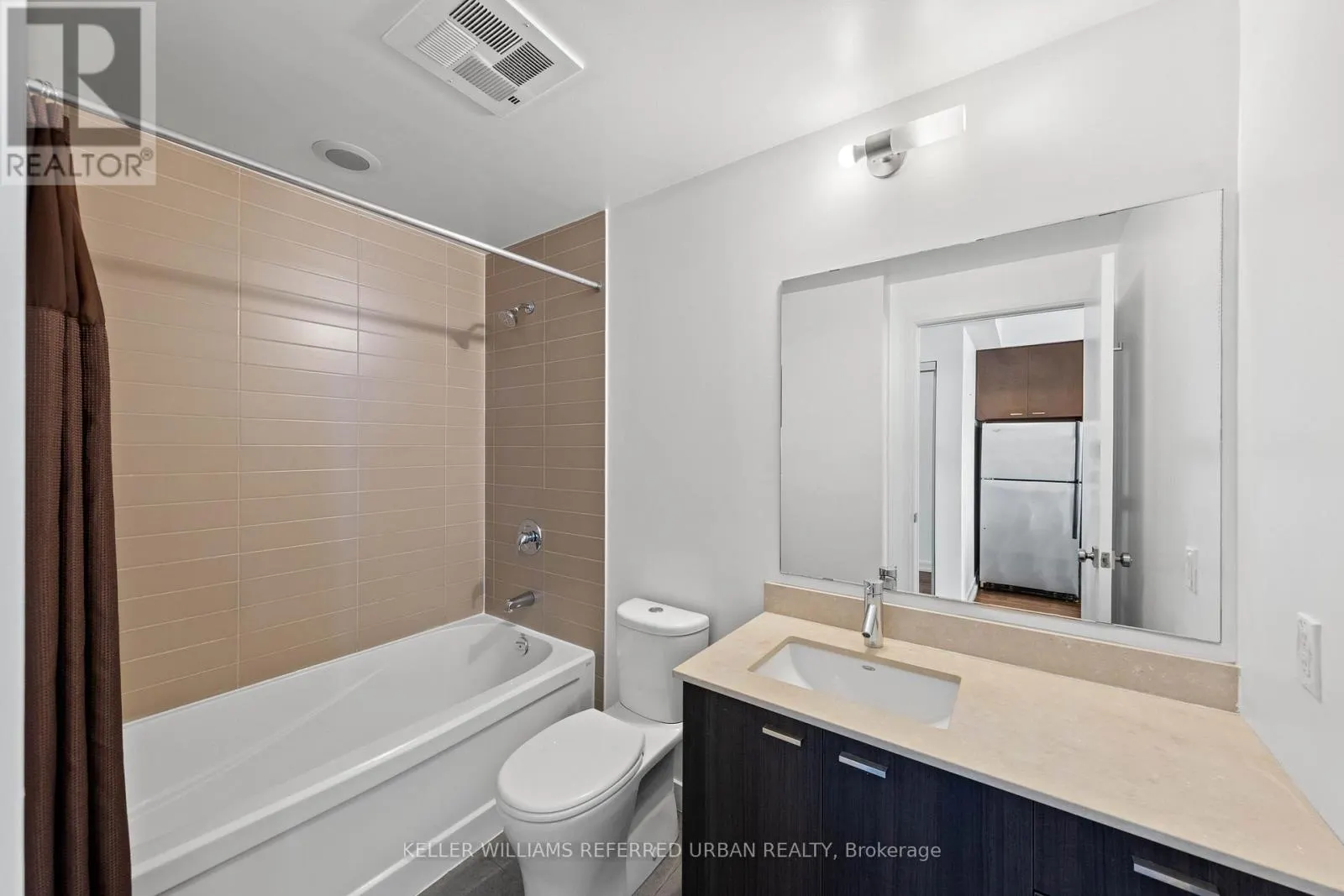 811 - 775 KING STREET W
