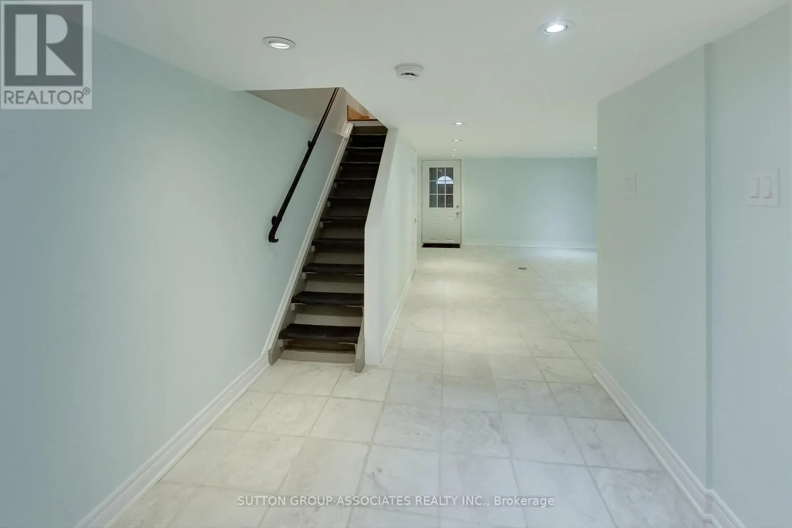 163 MAPLEWOOD AVENUE