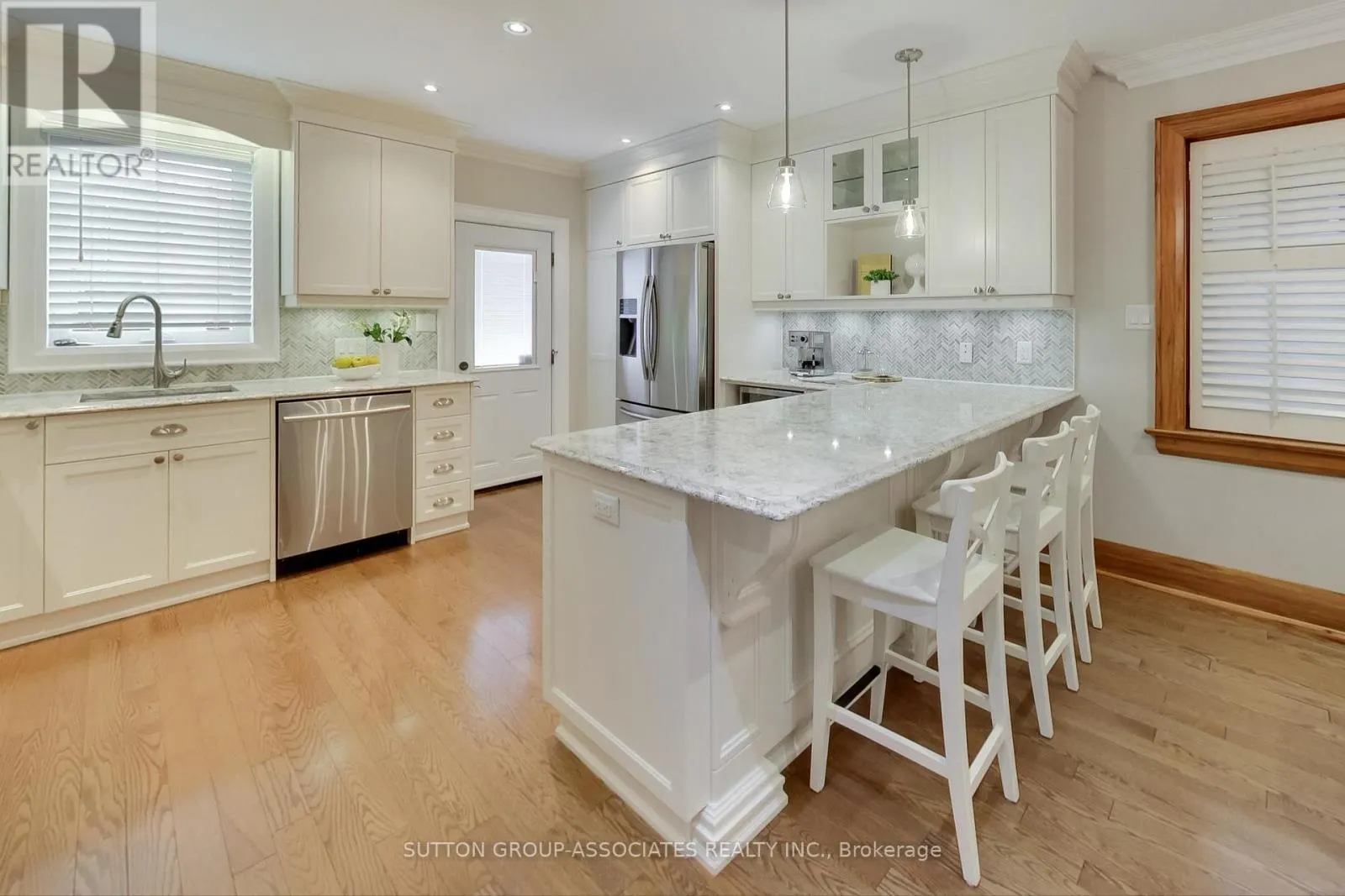 163 MAPLEWOOD AVENUE