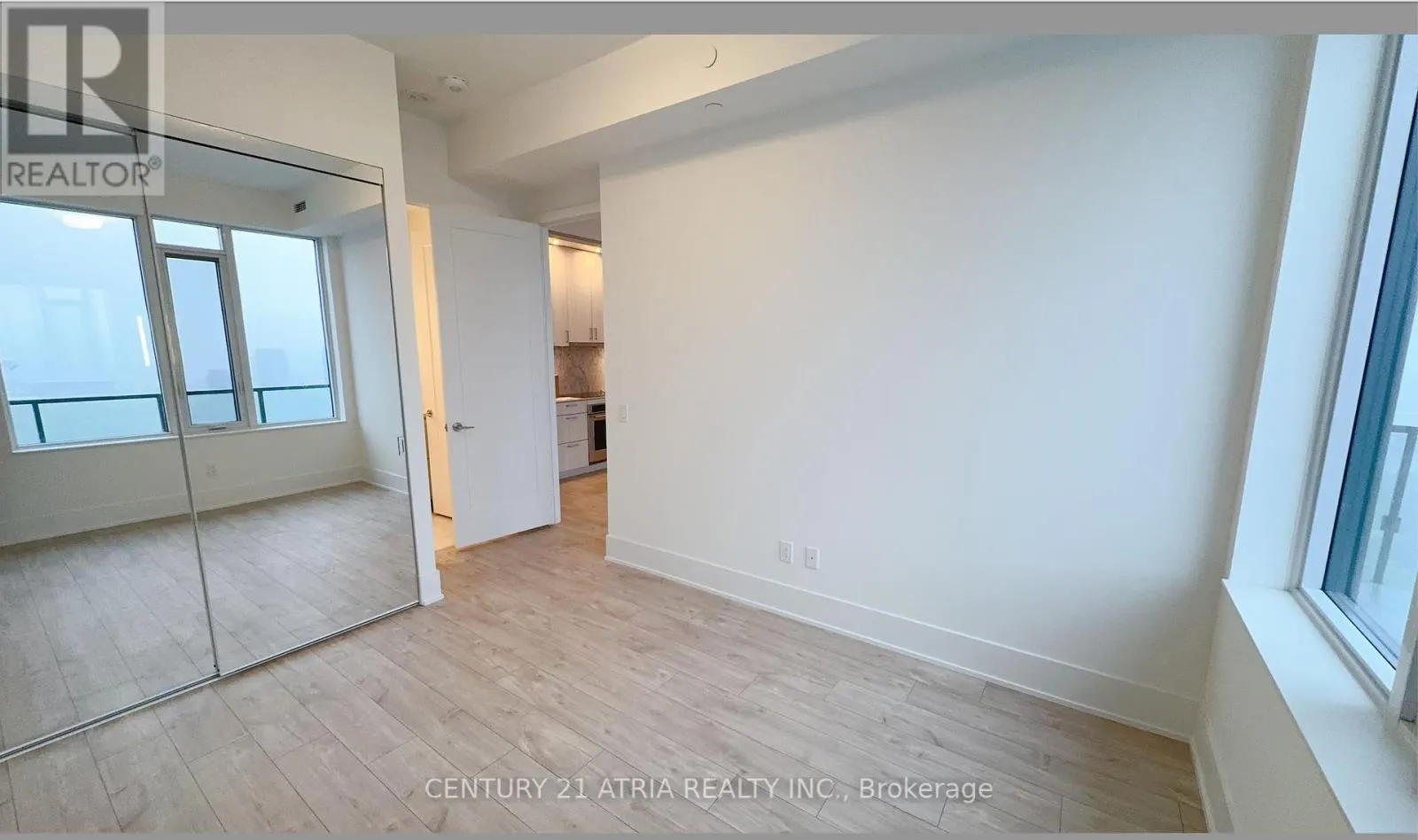 3015 - 470 FRONT STREET