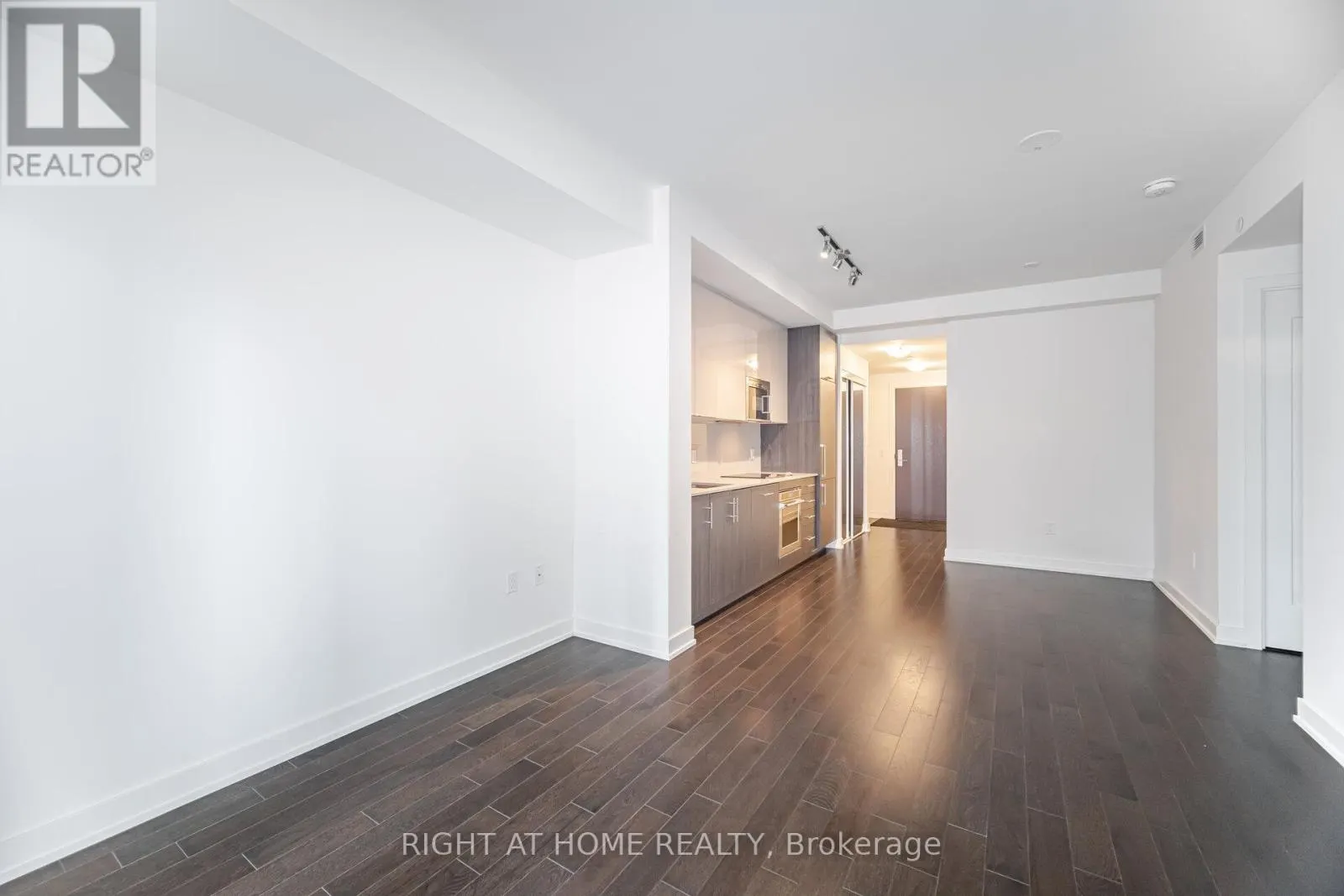2301 - 330 RICHMOND STREET W