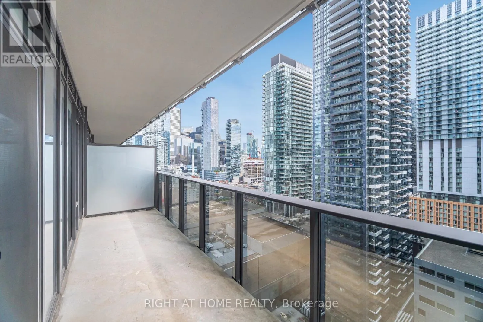 2301 - 330 RICHMOND STREET W