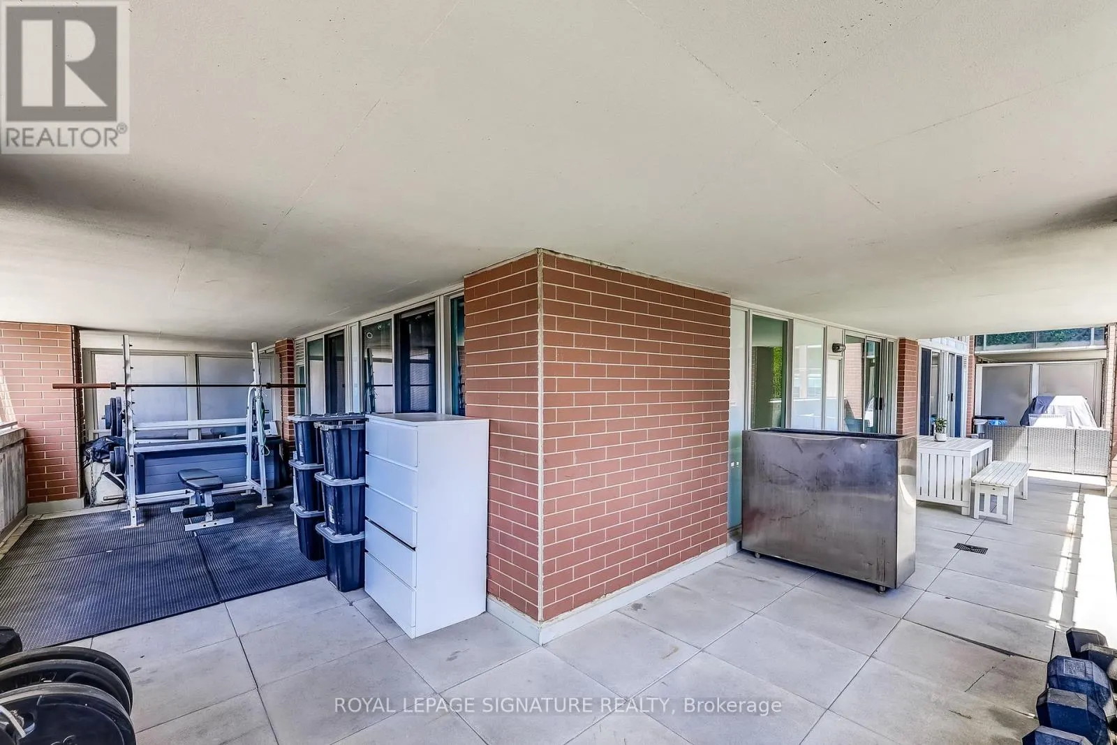 210 - 125 WESTERN BATTERY ROAD