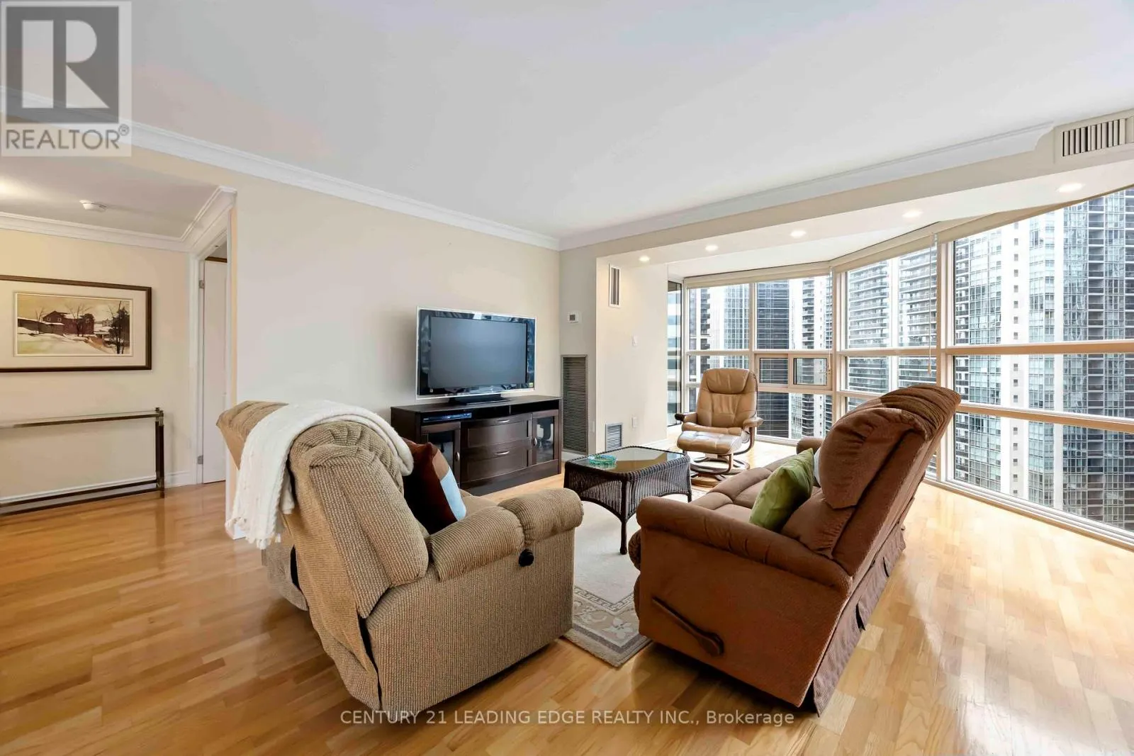 1806 - 131 BEECROFT ROAD