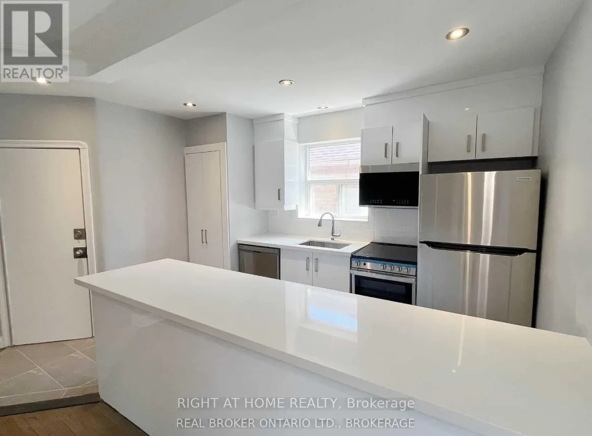 1 - 1715 BATHURST STREET