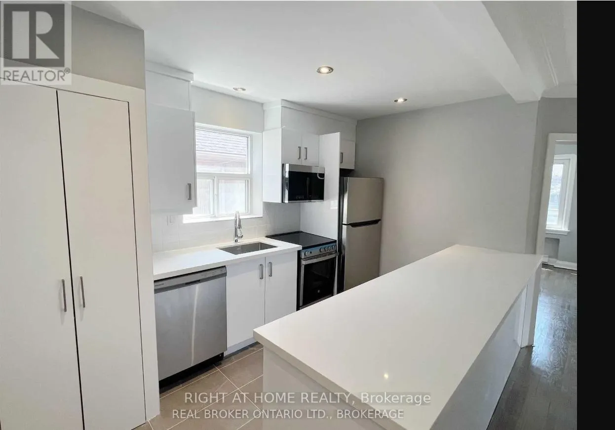 1 - 1715 BATHURST STREET