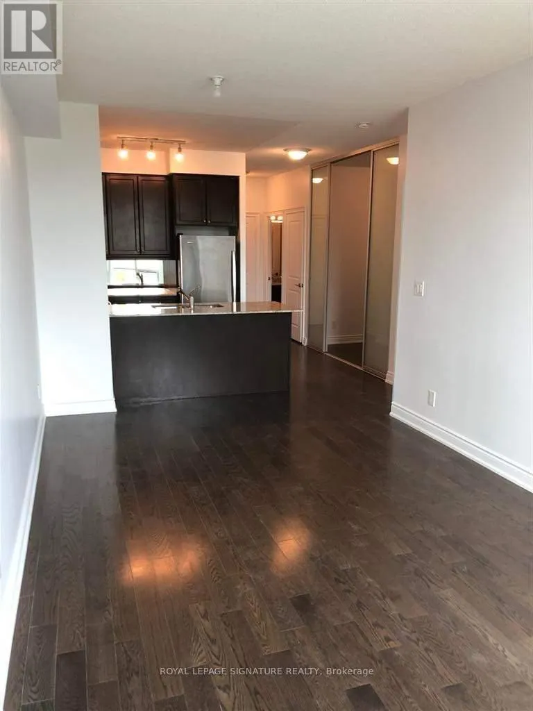 801 - 10 BLOORVIEW PLACE