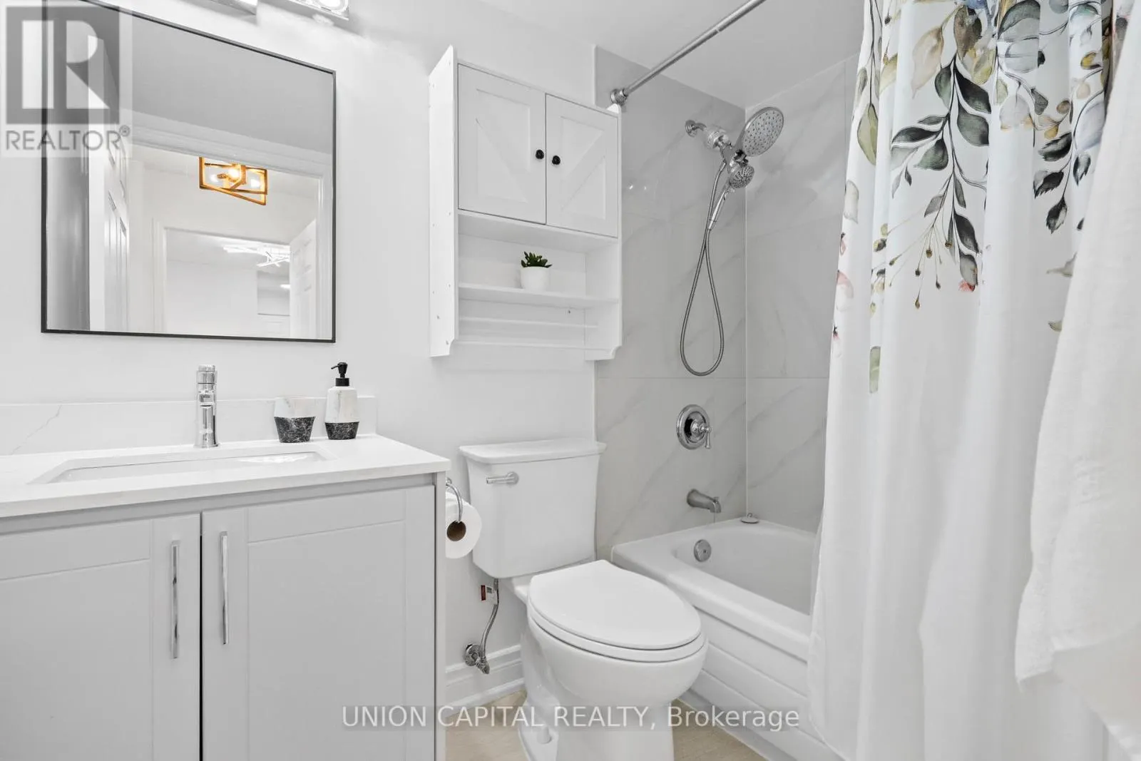 LPH17 - 39 PEMBERTON AVENUE