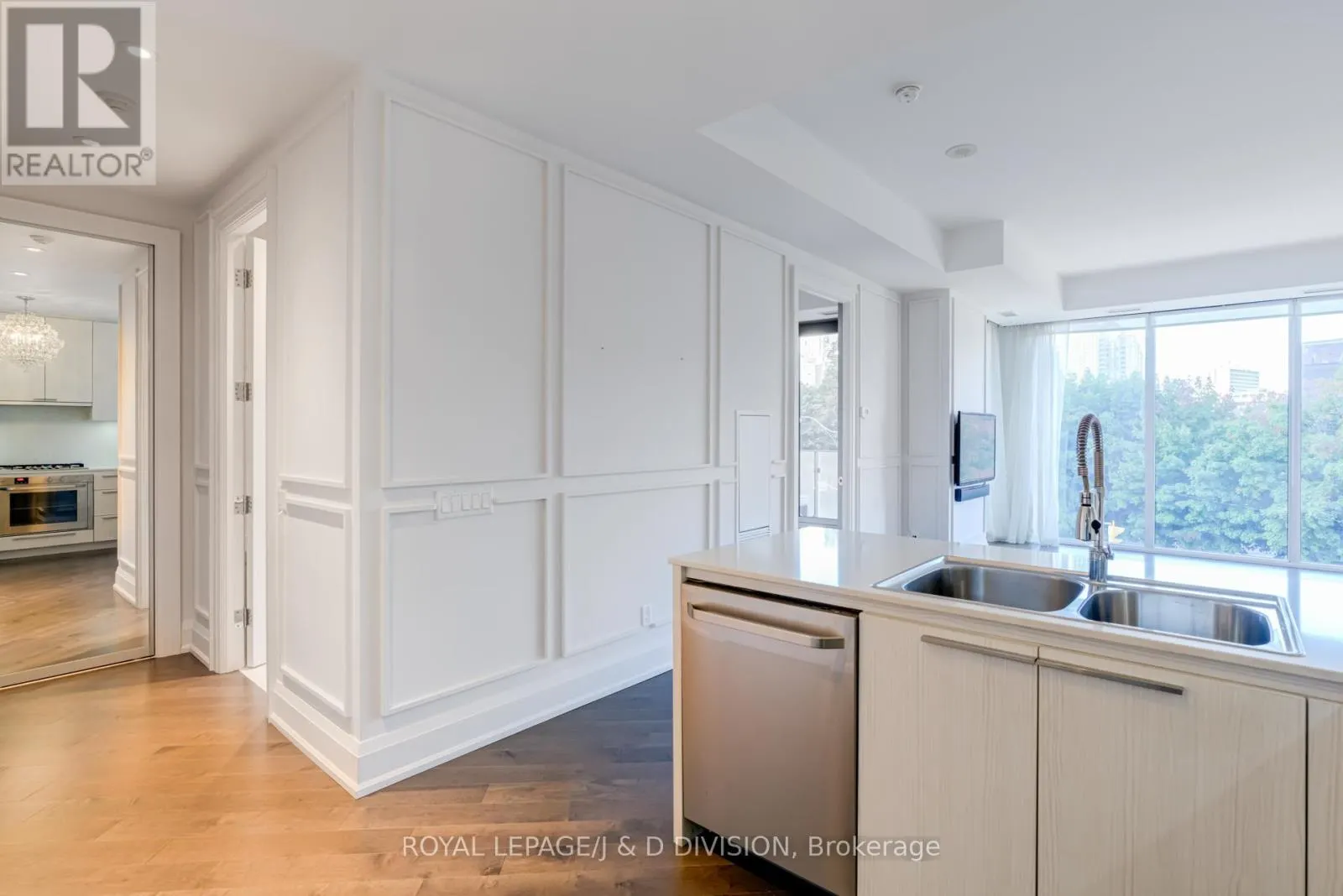 307 - 88 DAVENPORT ROAD